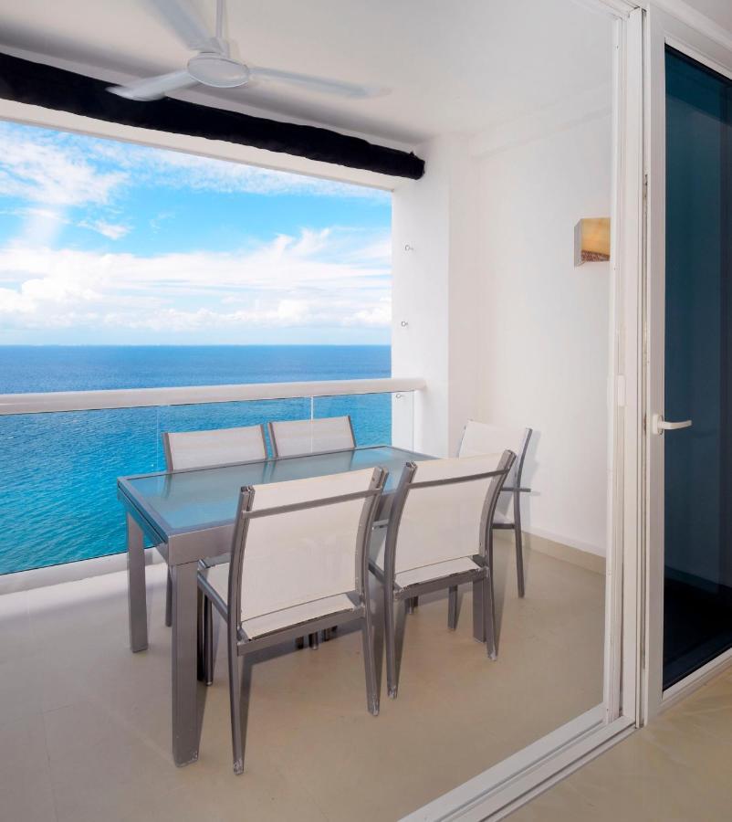Oceanfront Oasis At Peninsula Grand Holiday home Cozumel