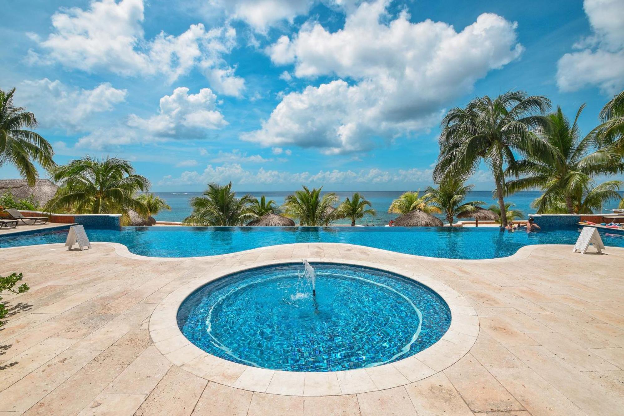 Oceanfront Oasis At Peninsula Grand *